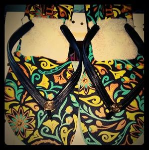 Born thong flip flops